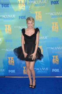 Megan Park feet photo thumbnail