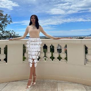 Megan Suri feet photo 11