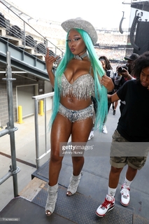 Megan Thee Stallion feet photo thumbnail