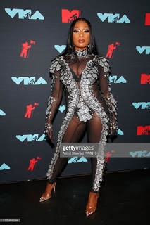 Megan Thee Stallion feet photo thumbnail