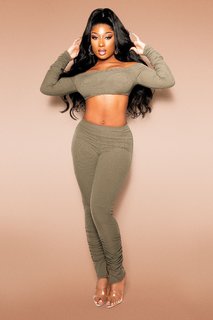 Megan Thee Stallion feet photo thumbnail