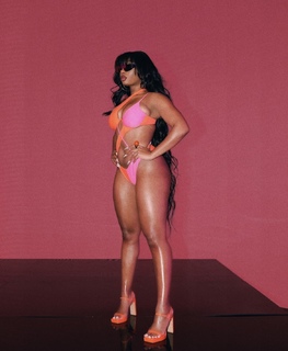 Megan Thee Stallion feet photo thumbnail