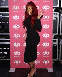 Megan Thee Stallion feet photo thumbnail