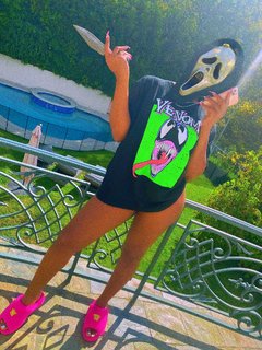 Megan Thee Stallion feet photo thumbnail