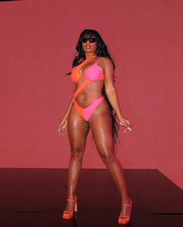 Megan Thee Stallion feet photo thumbnail