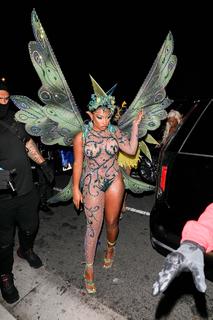 Megan Thee Stallion feet photo thumbnail