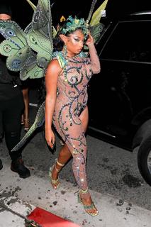 Megan Thee Stallion feet photo thumbnail