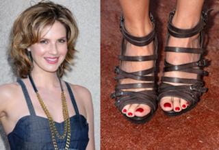 Megan Ward feet photo 8