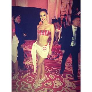 Megan Young feet photo 3
