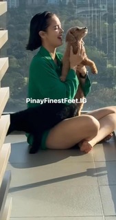 Megan Young feet photo 9