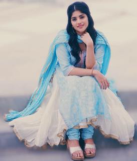 Megha Akash feet photo 14