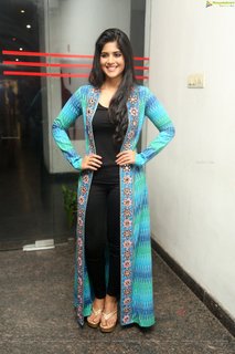 Megha Akash feet photo 18