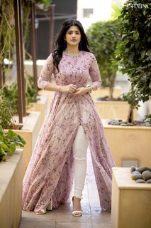 Megha Akash feet photo 17