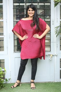 Megha Akash feet photo 3