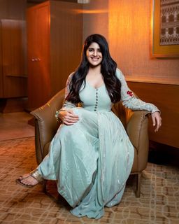 Megha Akash feet photo 17