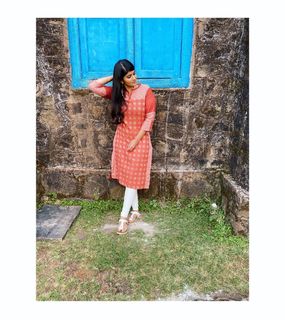 Megha Akash feet photo 9