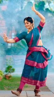 Megha Akash feet photo 4