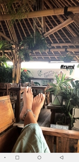 Megha Gupta feet photo thumbnail