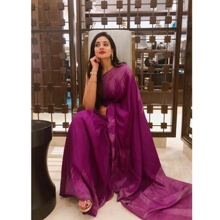 Megha Gupta feet photo thumbnail