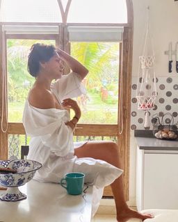 Megha Gupta feet photo thumbnail