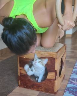 Megha Gupta feet photo thumbnail