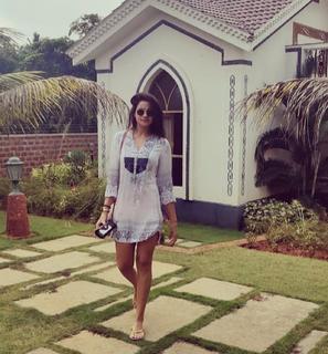 Megha Gupta feet photo thumbnail