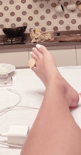 Megha Gupta feet photo thumbnail