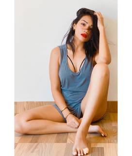 Megha Gupta feet photo thumbnail