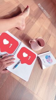 Megha Gupta feet photo thumbnail