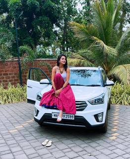 Megha Gupta feet photo thumbnail