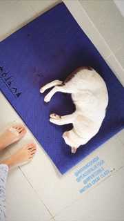 Megha Gupta feet photo thumbnail