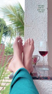 Megha Gupta feet photo thumbnail