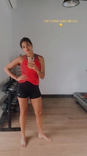 Megha Gupta feet photo thumbnail