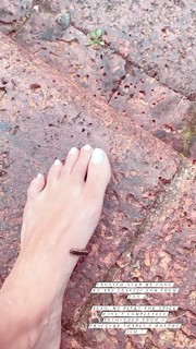 Megha Gupta feet photo thumbnail