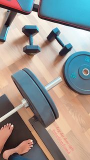 Megha Gupta feet photo thumbnail