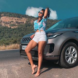 Megha Gupta feet photo thumbnail