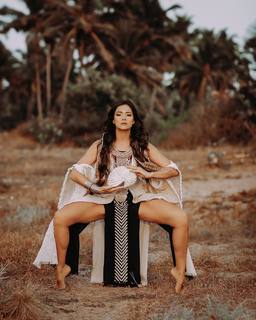 Megha Gupta feet photo thumbnail