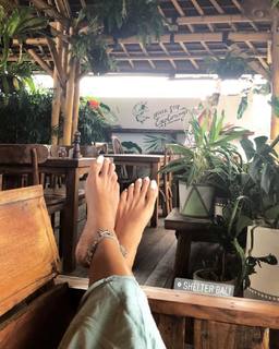 Megha Gupta feet photo thumbnail