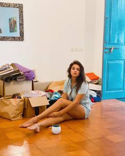 Megha Gupta feet photo thumbnail