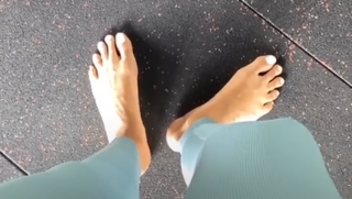 Megha Gupta feet photo thumbnail