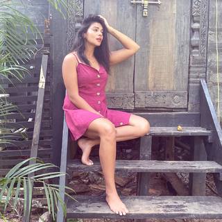 Megha Gupta feet photo thumbnail