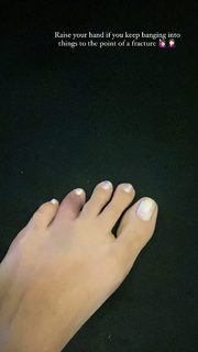 Megha Gupta feet photo thumbnail