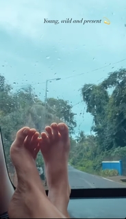 Megha Gupta feet photo thumbnail