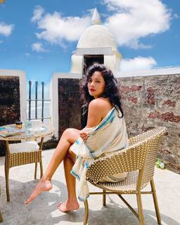 Megha Gupta feet photo thumbnail