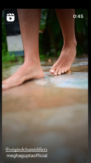 Megha Gupta feet photo thumbnail