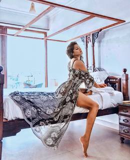 Megha Gupta feet photo thumbnail