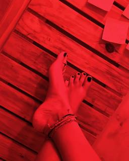 Megha Gupta feet photo thumbnail