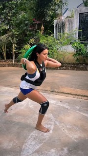 Megha Gupta feet photo thumbnail