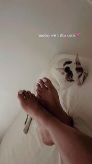 Megha Gupta feet photo thumbnail