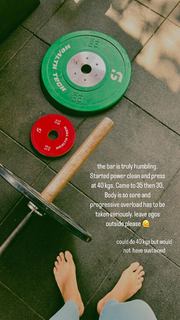 Megha Gupta feet photo thumbnail